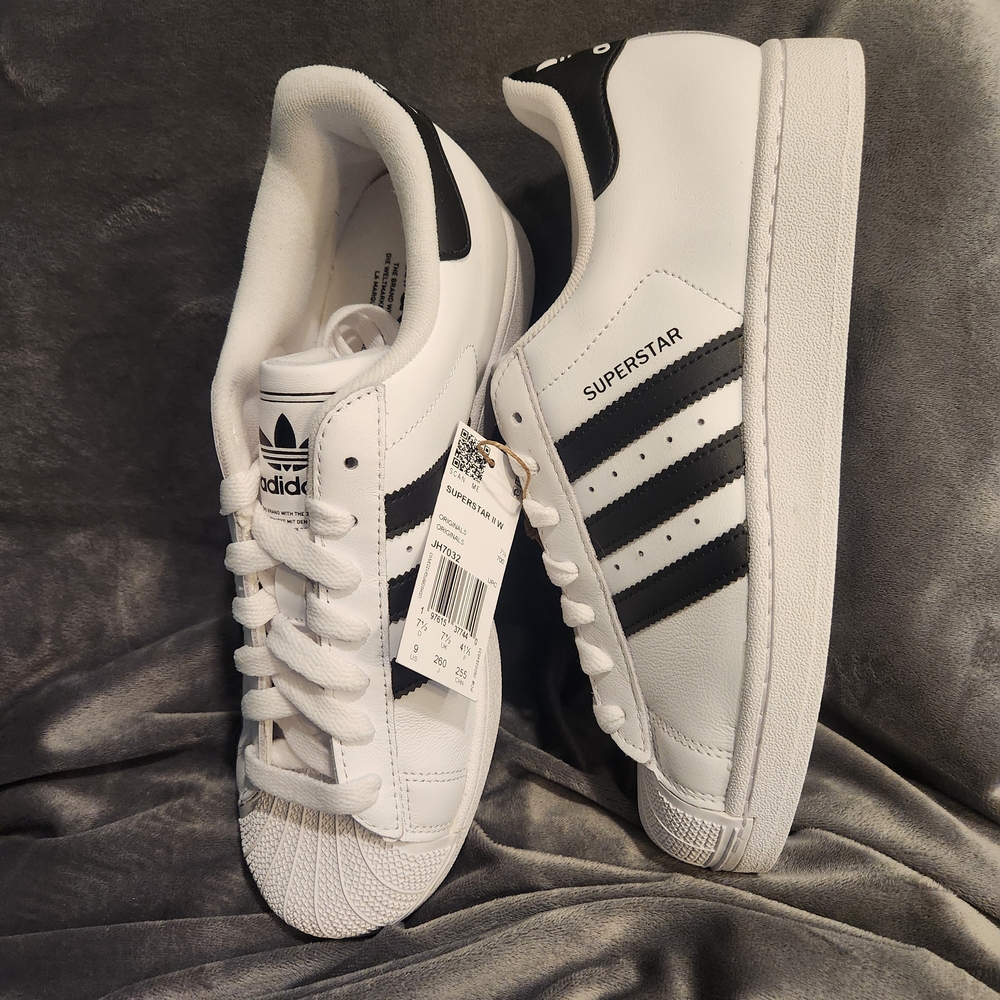 adidas Superstar II Sneakers in White with Black Stripes - Picture 4 of 13
